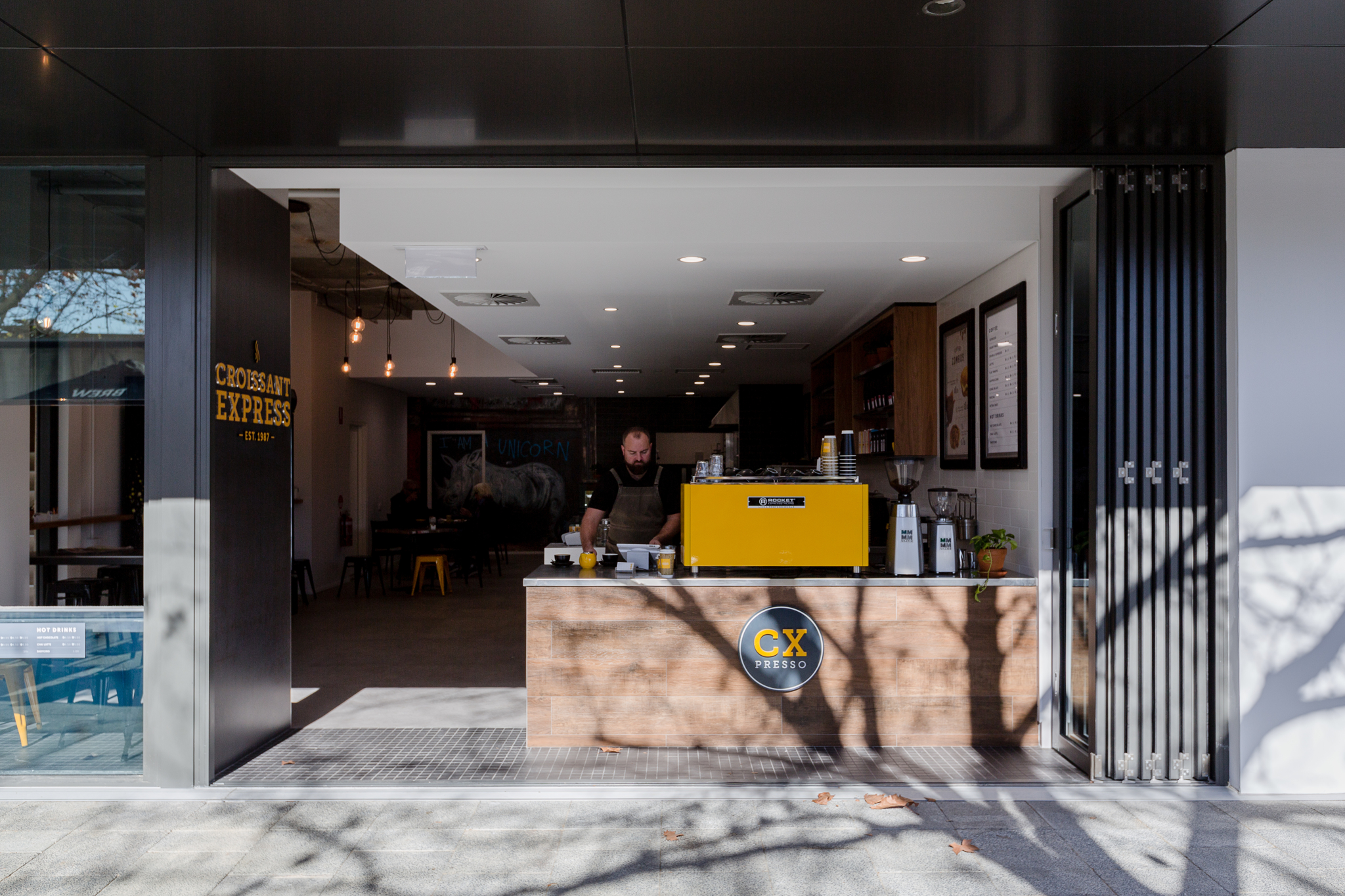 JAG Croissant Express W Perth 003